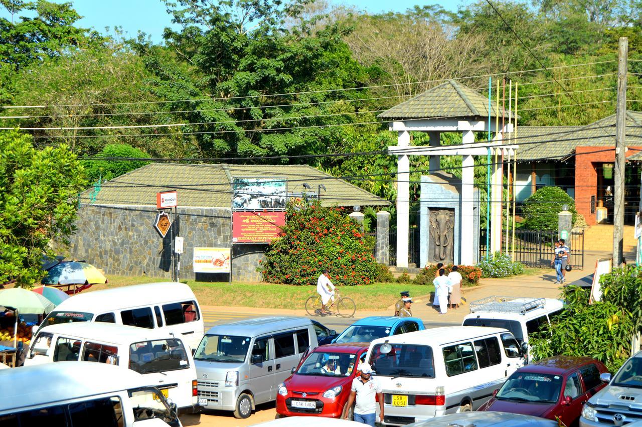 Cafe Pinnalanda Pinnawala  Esterno foto